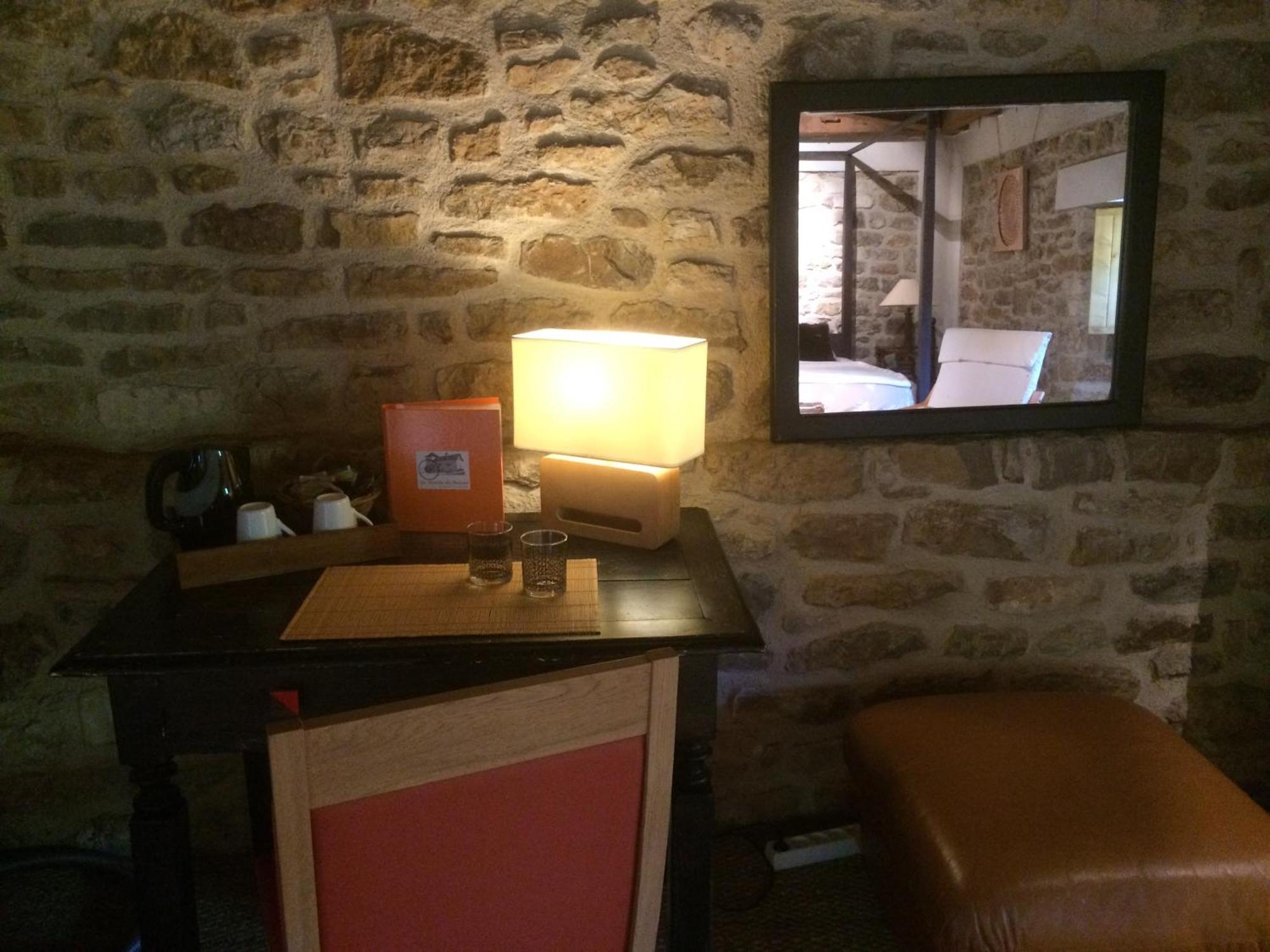 Bed and Breakfast Le Moulin Du Boisset Saint-Denis-lès-Martel Habitación foto